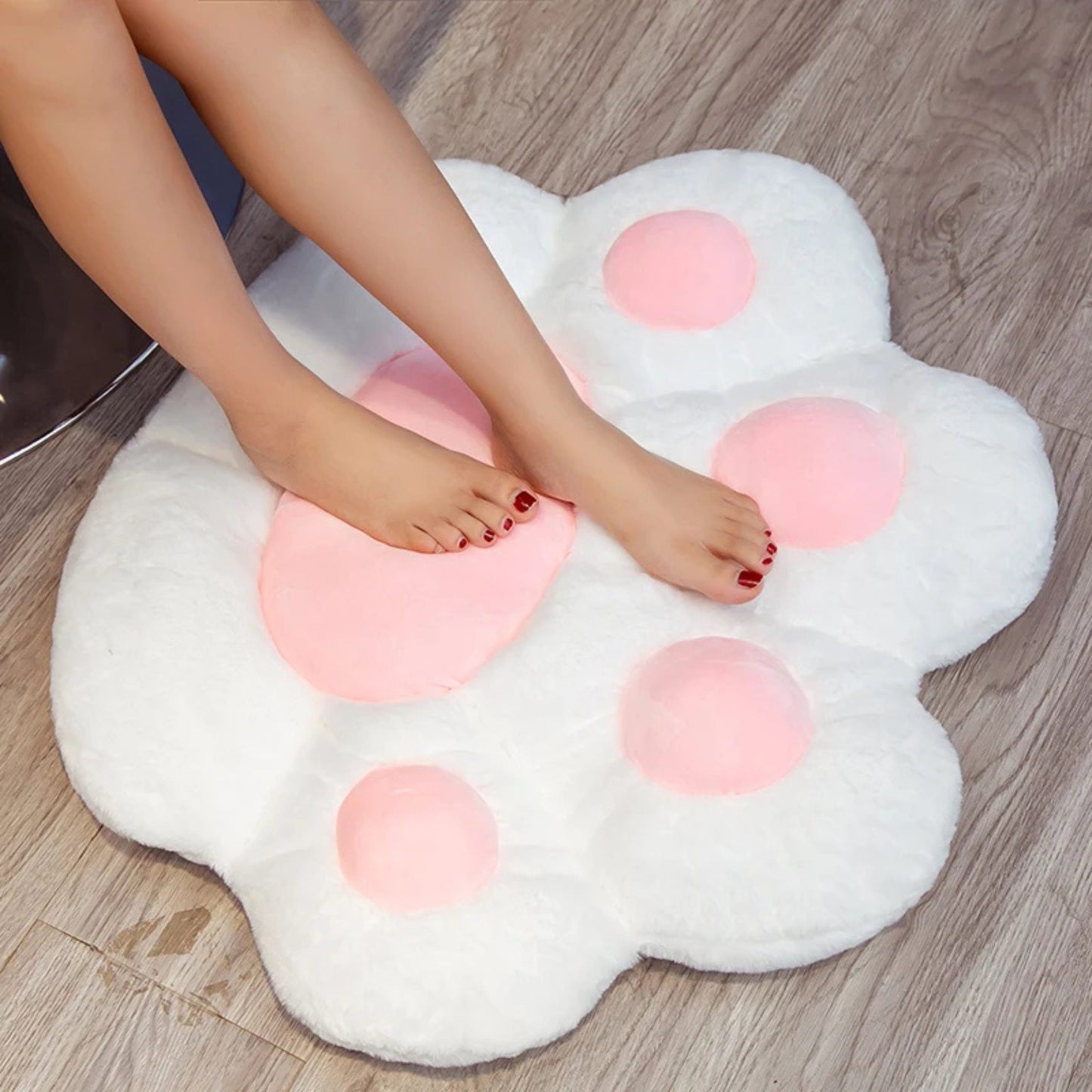 Coussin chaise patte d'ours en peluche