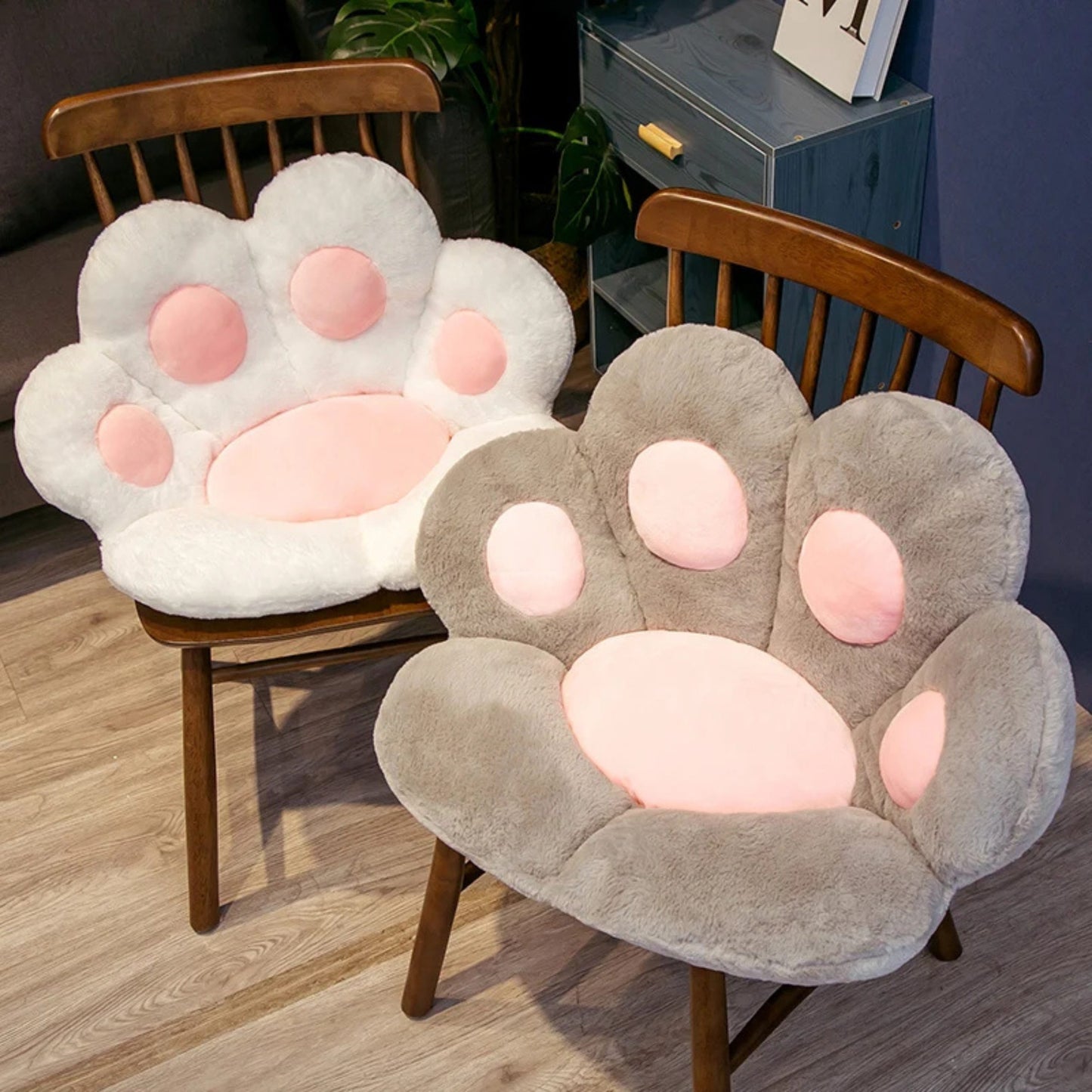 Coussin chaise patte d'ours en peluche