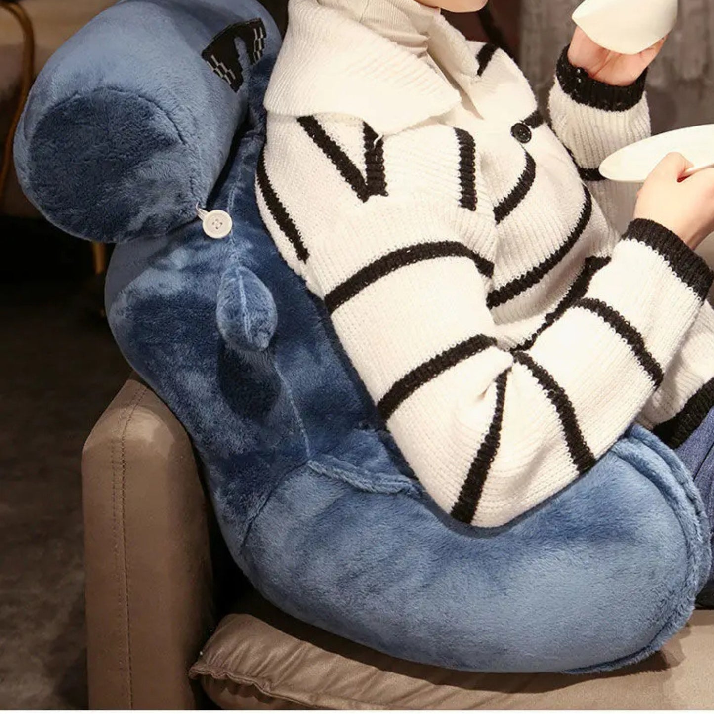 Coussin de lecture doux en forme de requin