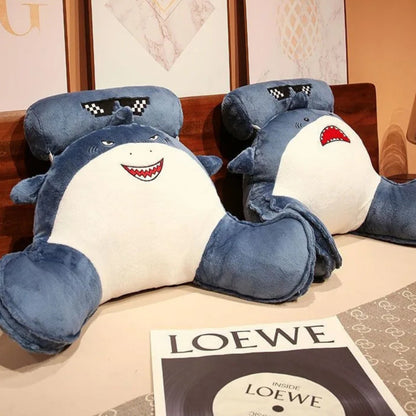 Coussin de lecture doux en forme de requin